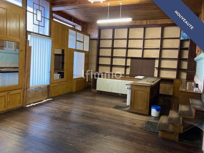 Maison - 288 m² - 9 pièces