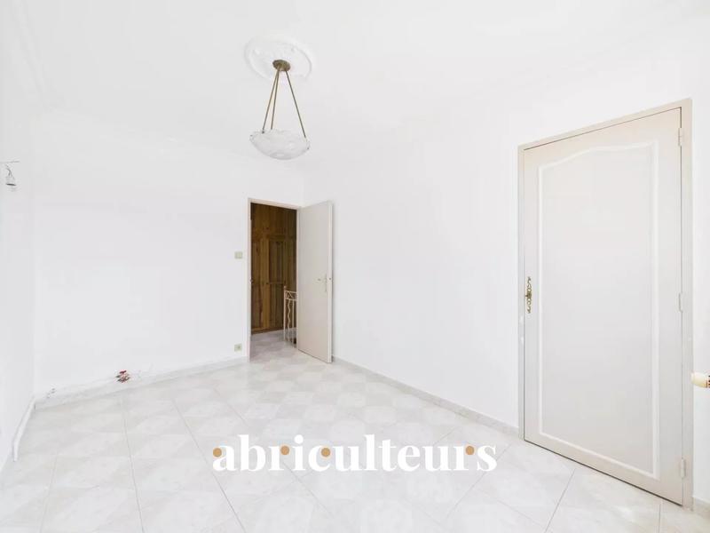 Maison - 94 m² - 5 pièces