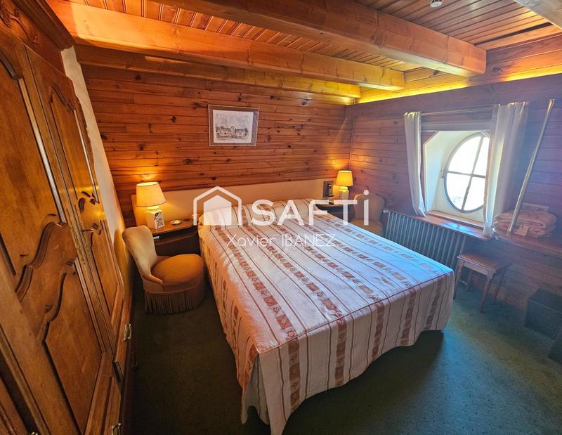 Local commercial - 370 m² - 15 pièces