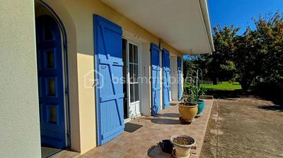 Maison - 90 m² - 5 pièces