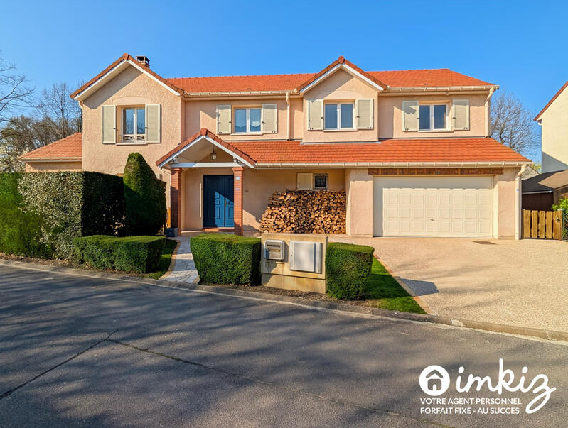 Maison - 179 m² - 7 pièces