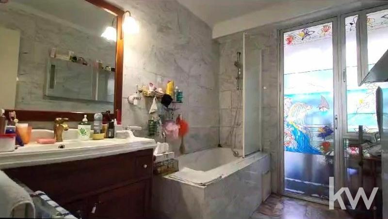 Appartement - 105 m² - 4 pièces