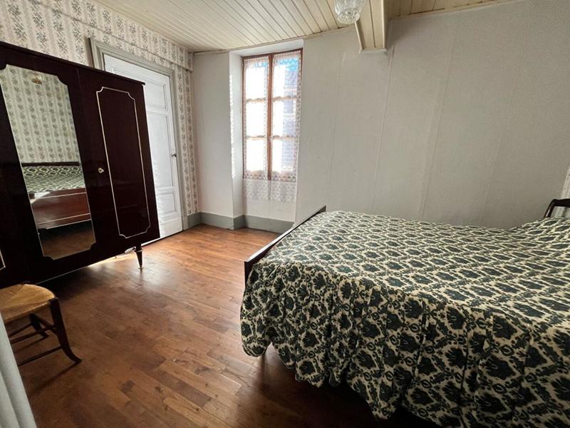 Maison de village - 110 m² - 8 pièces