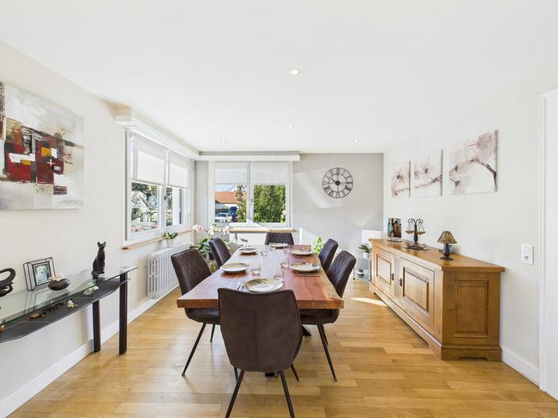 Maison - 202 m² - 5 pièces