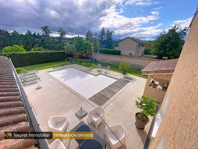 Maison - 175 m² - 7 pièces