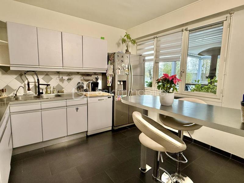 Immeuble - 350 m² - 5 pièces