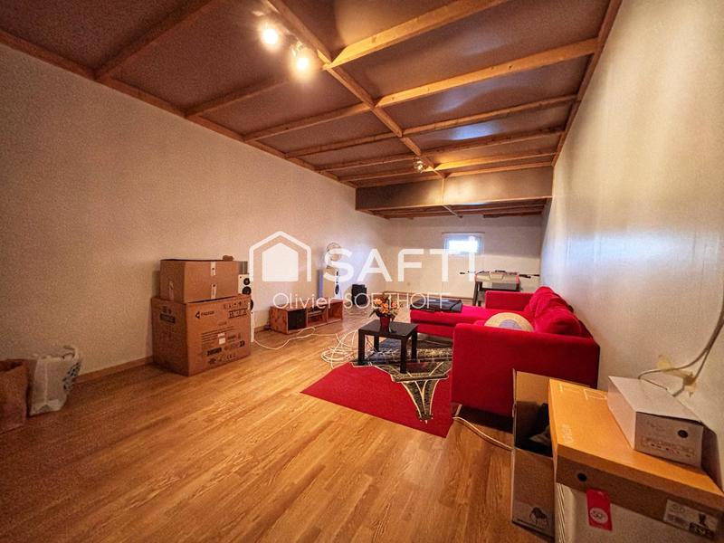 Maison - 130 m² - 9 pièces