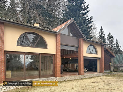 Propriété - 360 m² - 12 pièces