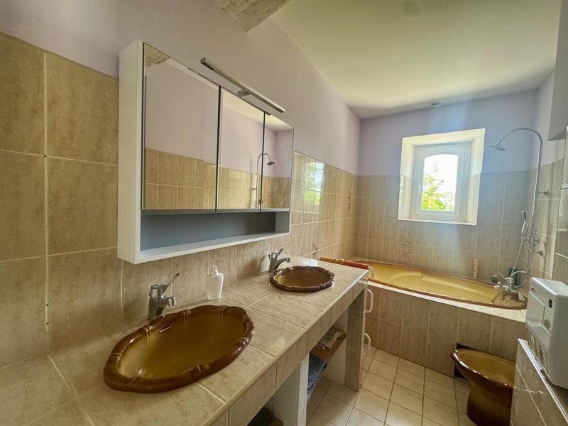 Maison - 163 m² - 7 pièces