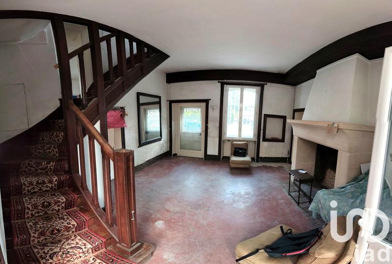 Maison - 238 m² - 6 pièces