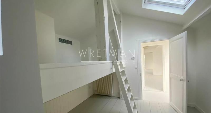 Appartement - 190 m² - 6 pièces