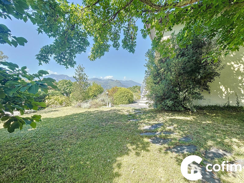 Maison - 185 m² - 6 pièces