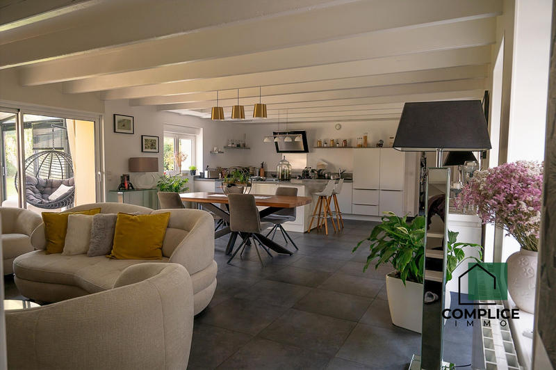 Maison - 155 m² - 4 pièces