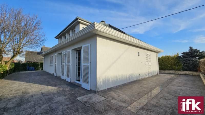 Maison - 160 m² - 6 pièces