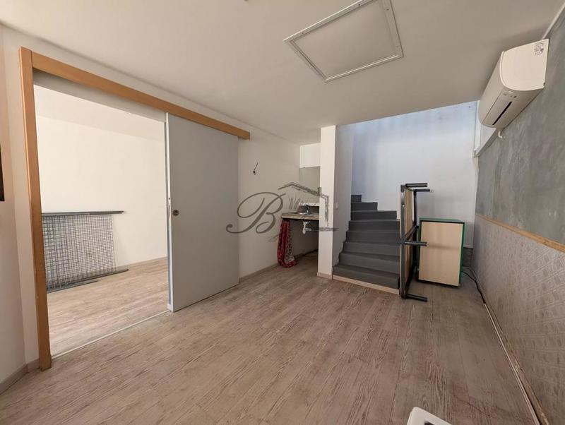 Bureau - 71 m² - 2 pièces