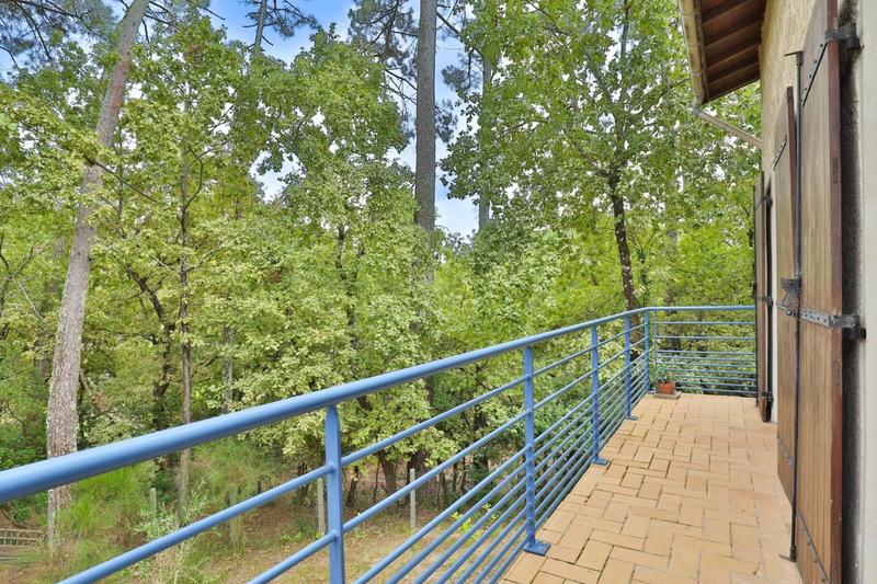 Maison - 209 m² - 8 pièces