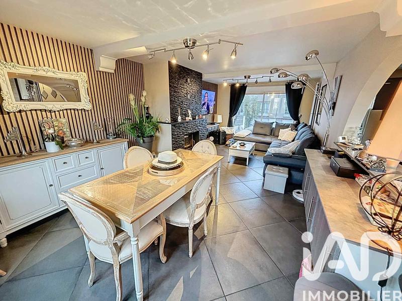 Maison - 96 m² - 4 pièces