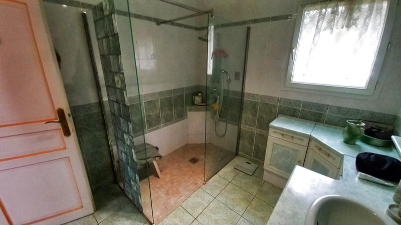 Villa - 137 m² - 6 pièces