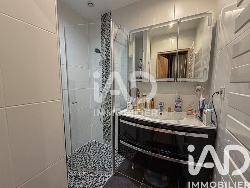 Maison - 97 m² - 3 pièces