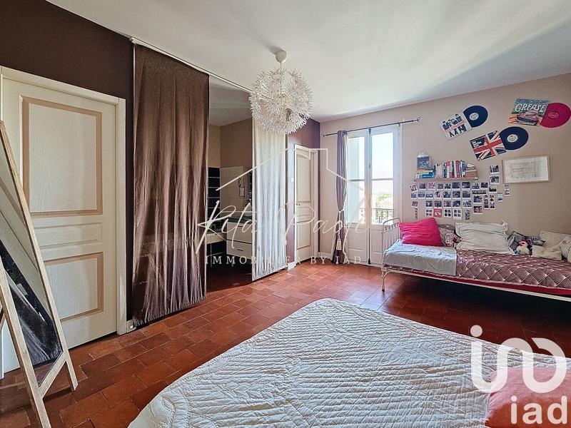 Maison - 226 m² - 13 pièces