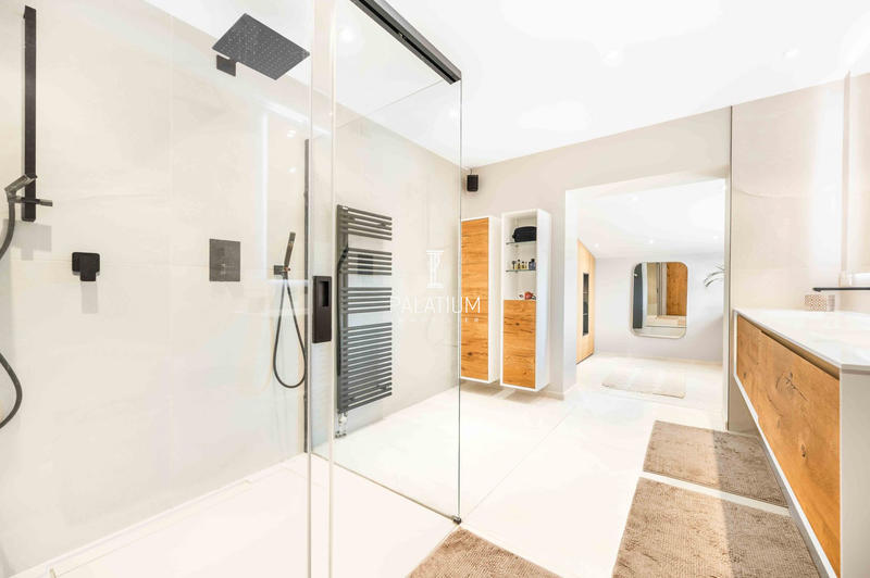 Villa - 268 m² - 7 pièces