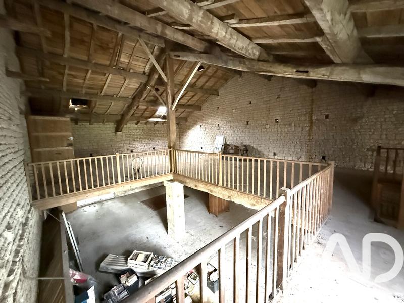 Maison - 337 m² - 11 pièces