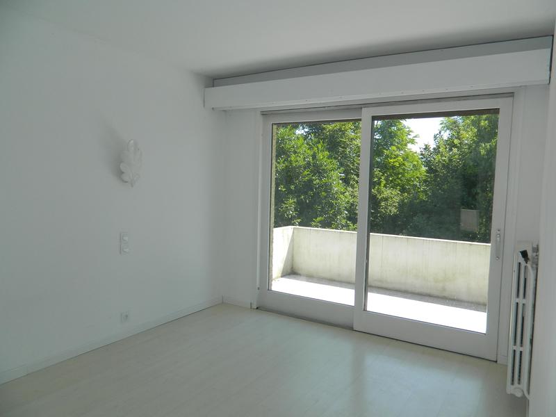 Maison - 240 m² - 9 pièces