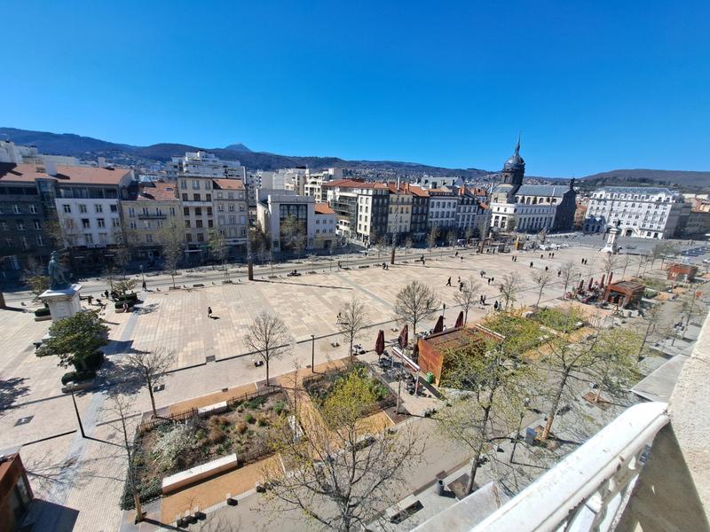 Local commercial - 149 m² - 5 pièces