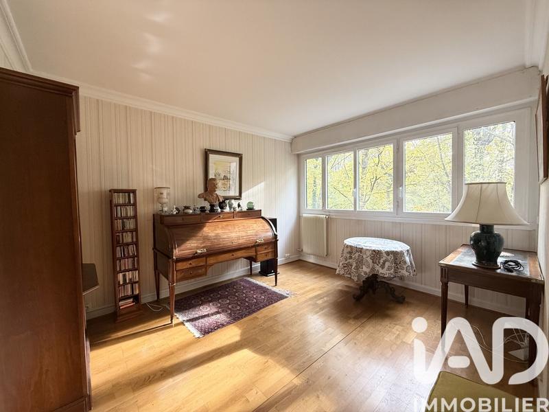 Appartement - 119 m² - 6 pièces