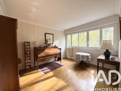 Appartement - 119 m² - 6 pièces