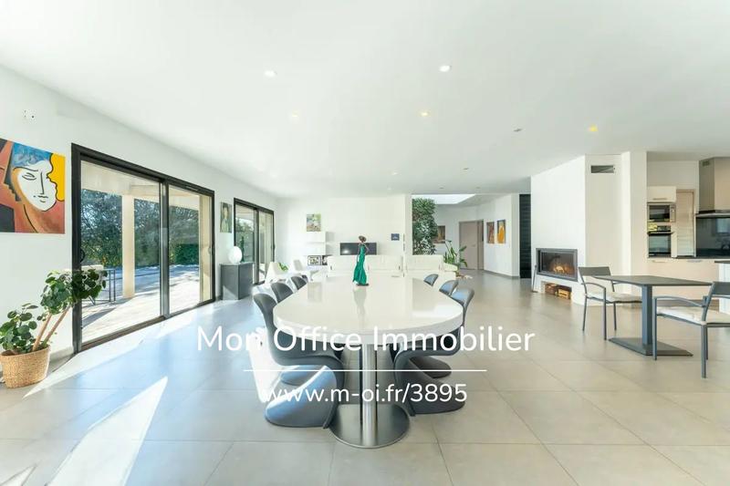 Villa - 212 m² - 7 pièces