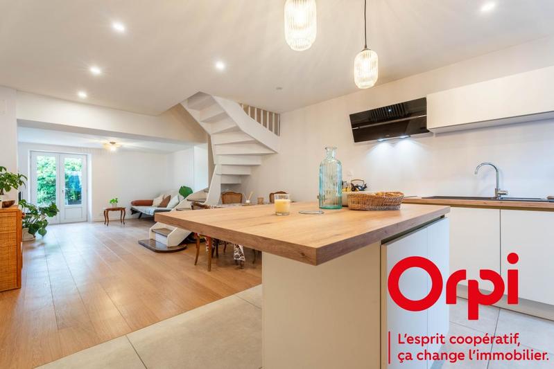 Maison de ville - 123 m² - 5 pièces