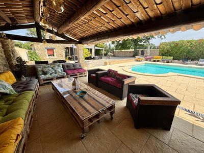 Mas - 260 m² - 12 pièces