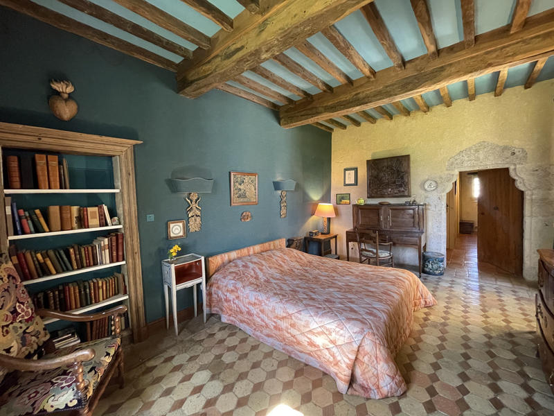 Maison - 428 m² - 15 pièces