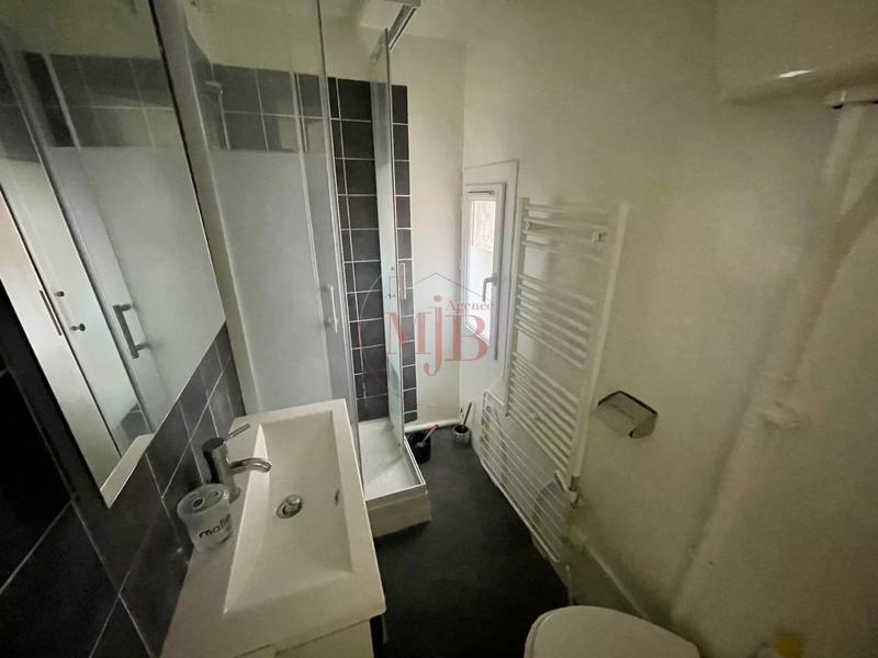 Appartement - 15 m² - 1 pièce