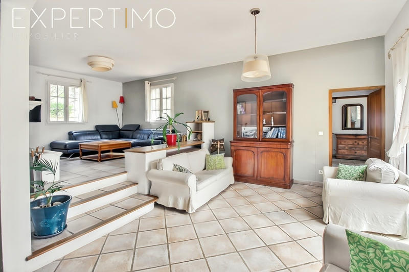 Bastide - 210 m² - 6 pièces