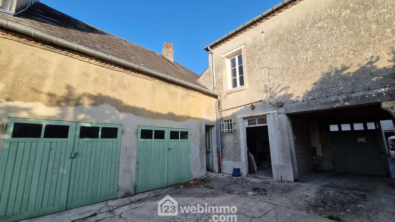 Appartement - 100 m² - 1 pièce