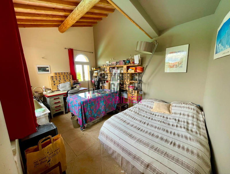 Maison contemporaine - 186 m² - 8 pièces