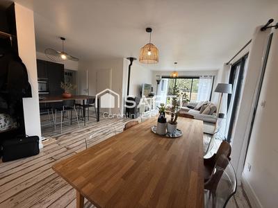 Maison - 95 m² - 4 pièces