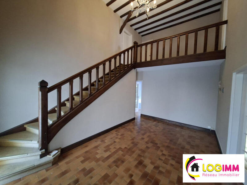 Maison - 188 m² - 9 pièces