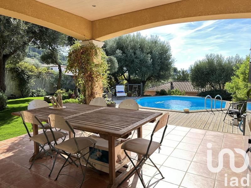 Maison - 135 m² - 5 pièces