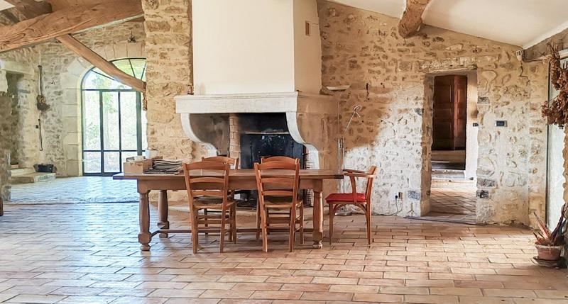 Propriété - 450 m² - 15 pièces