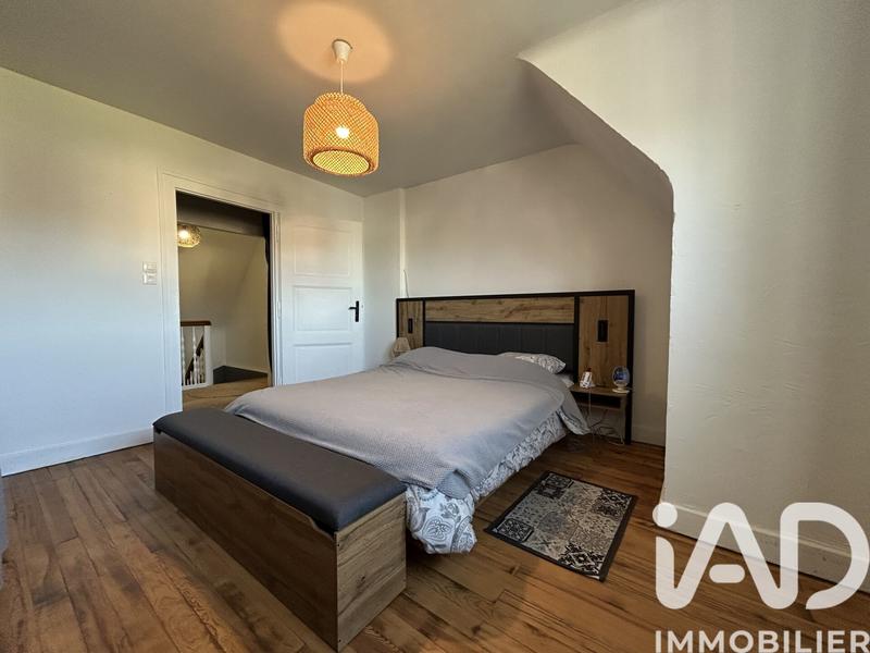 Maison - 176 m² - 8 pièces