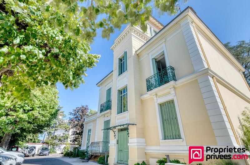 Appartement - 119 m² - 5 pièces