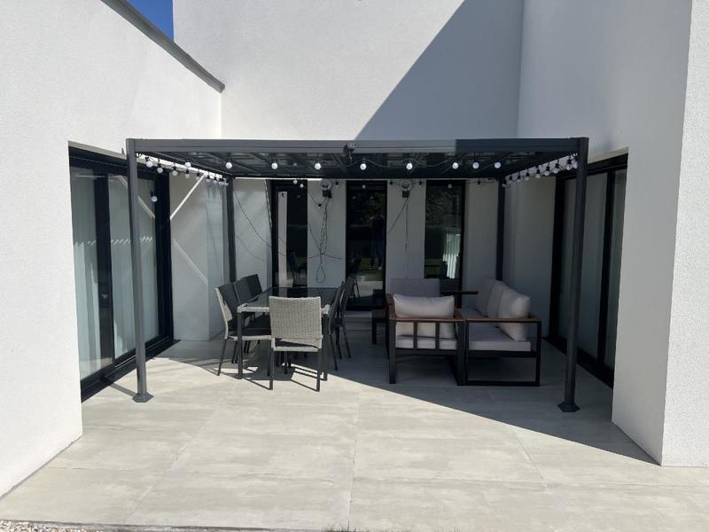 Pavillon - 183 m² - 6 pièces