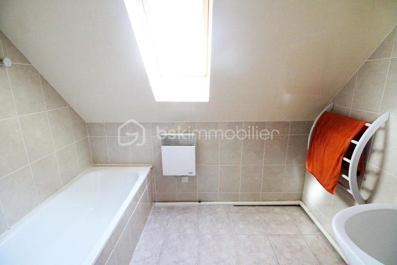 Maison traditionnelle - 139 m² - 7 pièces