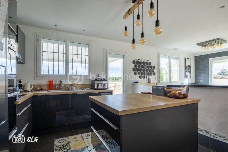 Maison - 152 m² - 6 pièces