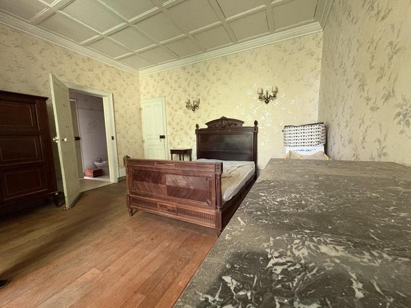 Demeure - 340 m² - 10 pièces