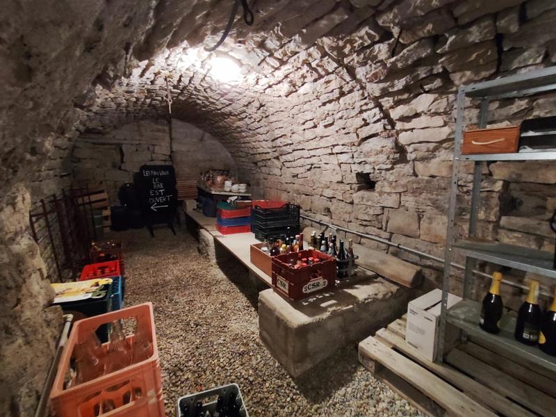 Local commercial - 445 m² - 15 pièces