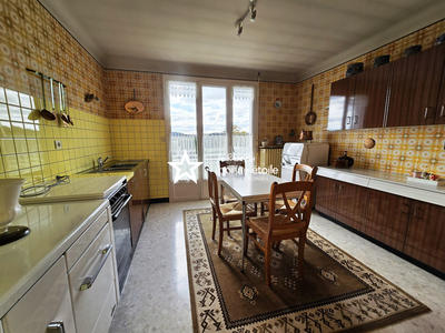 Maison - 92 m² - 4 pièces